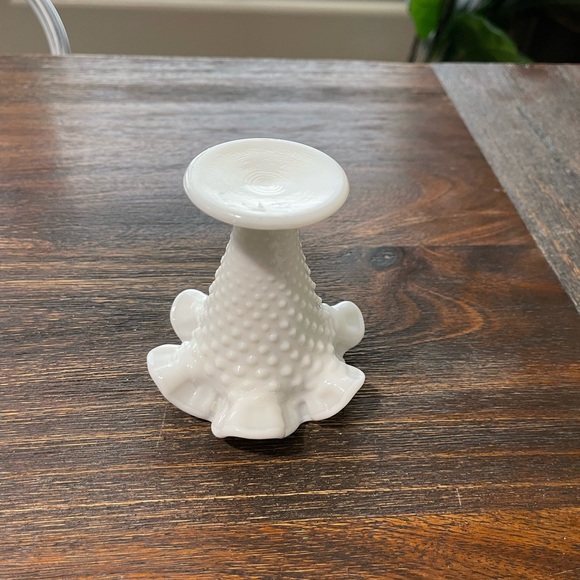 Fenton Hobnail Vintage Milk Glass Ruffle 4 inch Vase - Picture 4 of 4